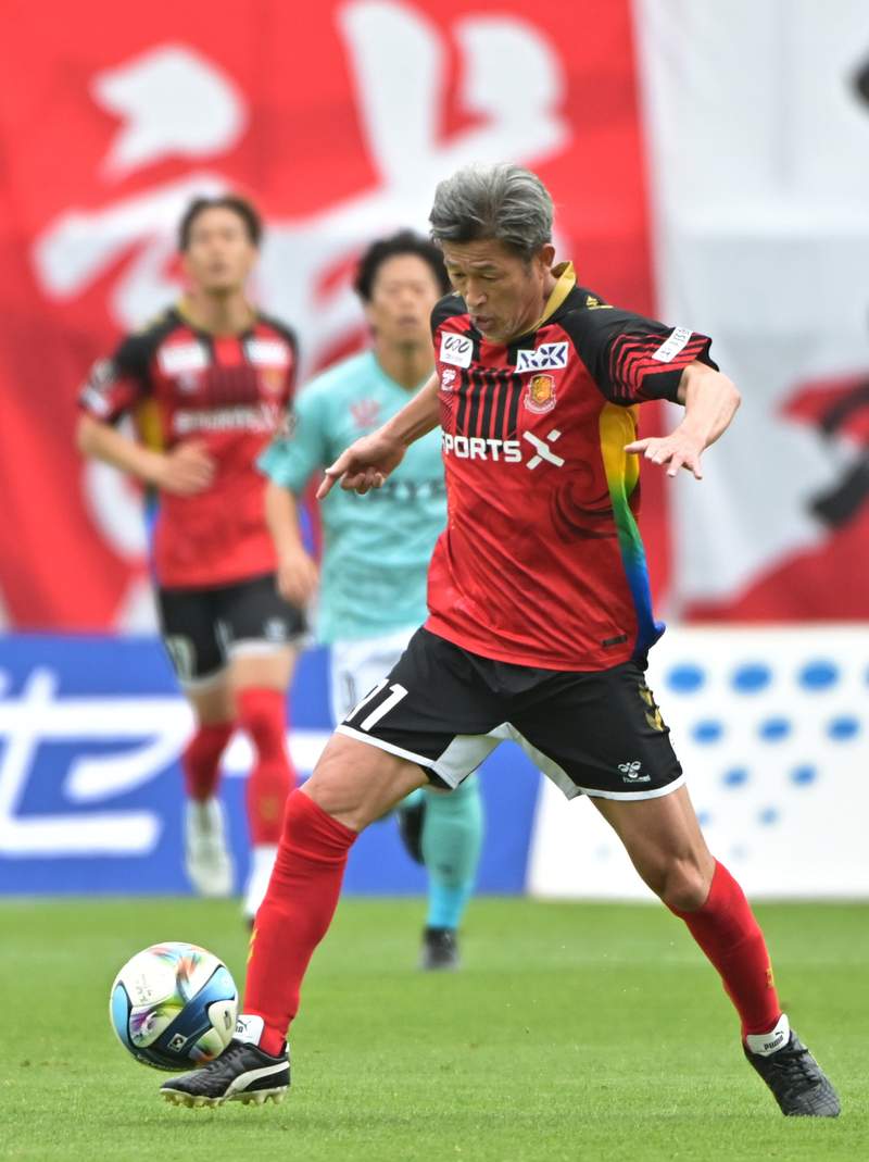 カズ、J公式戦の最年長更新 59歳3カ月12日で先発出場｜Infoseekニュース
