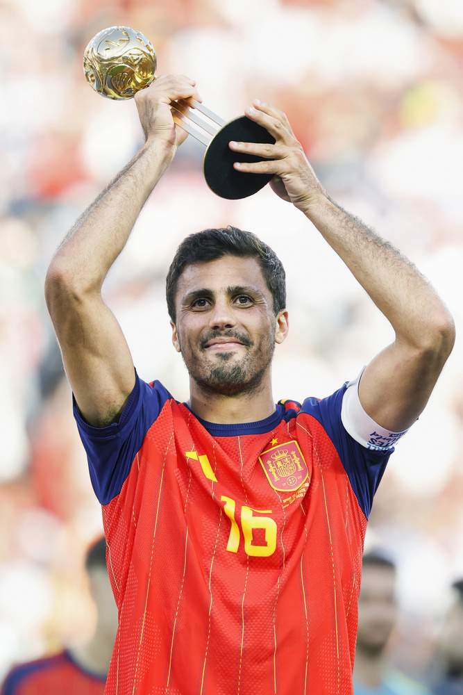 ロドリがバルセロナ移籍 W杯優勝スペイン代表主将｜Infoseekニュース