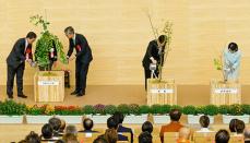 京都府立植物園100周年、当社が組織培養で増殖した苗木を植樹