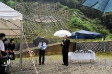 西日本豪雨5年、土砂崩れの犠牲者3人を追悼　京都・綾部