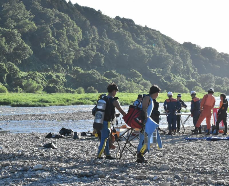 京都・木津川のキャンプ場で3歳男児が流される　浮き輪見つかるも行方不明