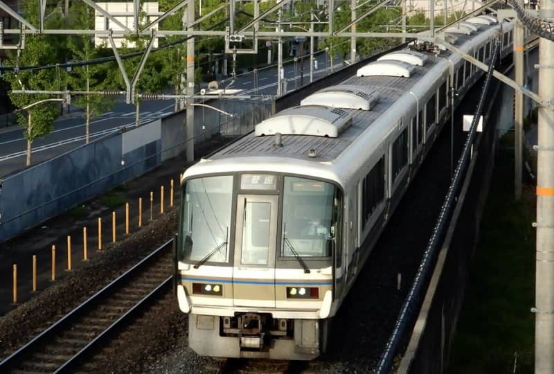 【台風7号】関西JRで最後まで運行の嵯峨野線、正午頃から運転見合わせ