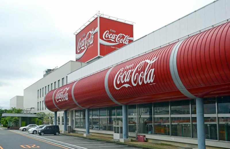 コカ・コーラの京都工場、機械に挟まれ社員死亡　労災事故で捜査