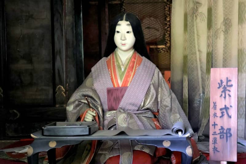 紫式部の衣装や指欠けた仁王像修繕　大河ドラマ「光る君へ」前に滋賀県の有名寺院がCF