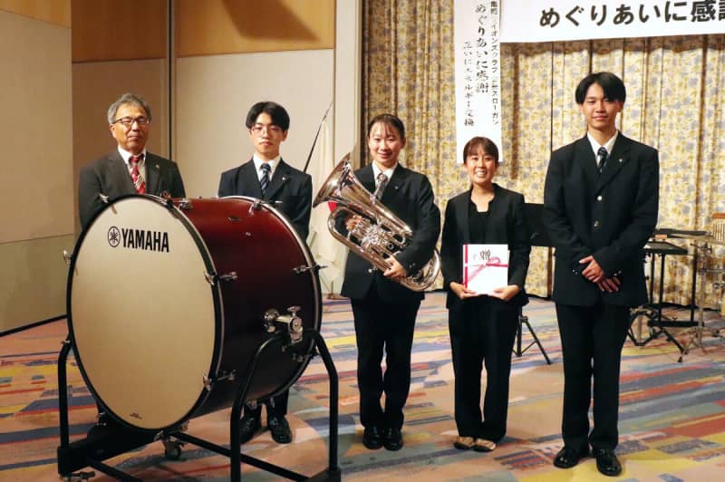 京都の高校吹奏楽部に楽器寄贈「練習のモチベーションが上がる」部員喜ぶ