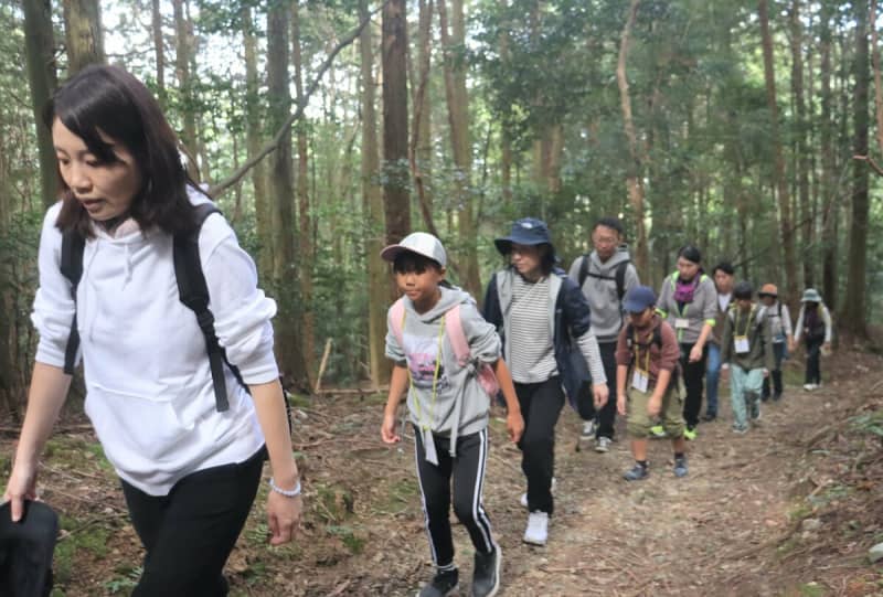 「地元の山の豊かな自然を知って」京都・亀岡の牛松山散策の催し