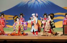 團十郎親子で「顔見世」　京都・南座で開幕、10歳新之助「外郎売」に沸く