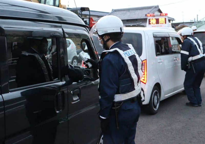 コロナ制限明け飲酒運転が増加　「宅飲み」の名残も　年末年始へ警察「抑え込む」