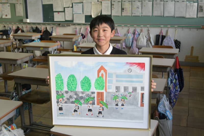 大津市の小学6年生が「世界青少年発明工夫展」で銅賞　光合成する日傘を差すアイデアとは