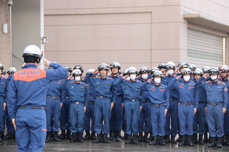 【能登半島地震】京都の消防援助隊155人が被災地へ出発、府内12消防本部　京都市は給水部隊も