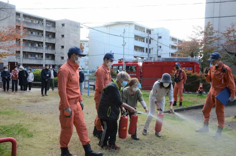 子どもの声が消えた京都のニュータウン　消滅するコミュニティー、高齢化で自治会解散も