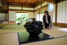 京都ゆかりの工芸作家の作品展　邸宅「和中庵」で19日まで　伝統技術の新たな表現