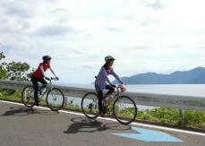 琵琶湖を自転車で1周「ビワイチ」過去最高の12万8千人に　課題は「中高年が多数」
