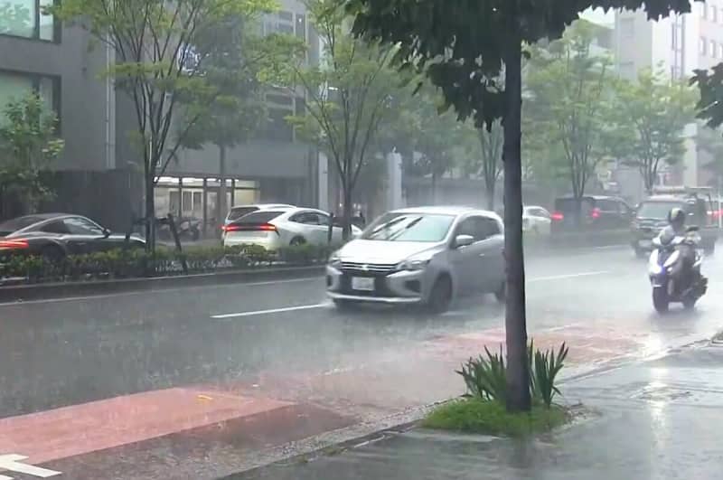 京都府、一時的に強い雷雨　11日まで、竜巻や急な強い雨に注意