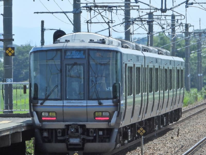 JR湖西線の山科ー近江今津、「線路から煙」で一時運転見合わせ