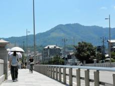 京都市、午前中で38度を観測　最高気温は39度予想、災害級の高温恐れ
