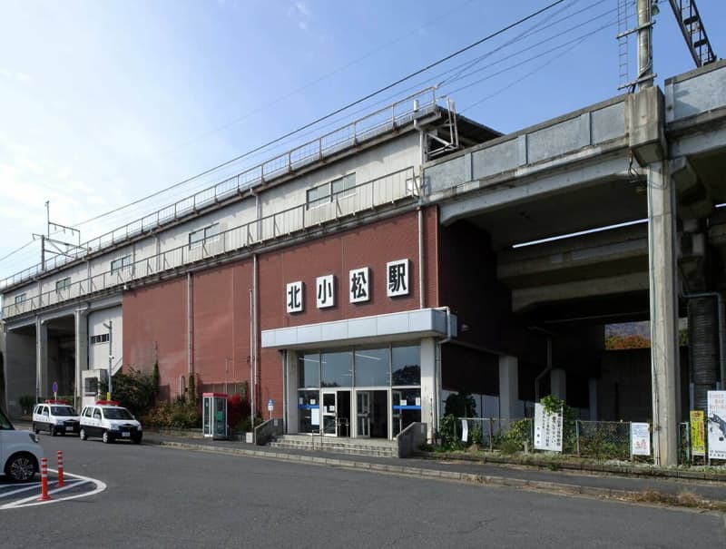 JR湖西線の北小松駅で人身事故　特急にはねられ死亡、2500人影響