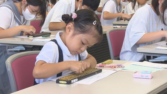 そろばんの全国大会に“史上最年少”で出場 玉城綾華ちゃん(5) 先生も絶賛 「全国一になる素質」