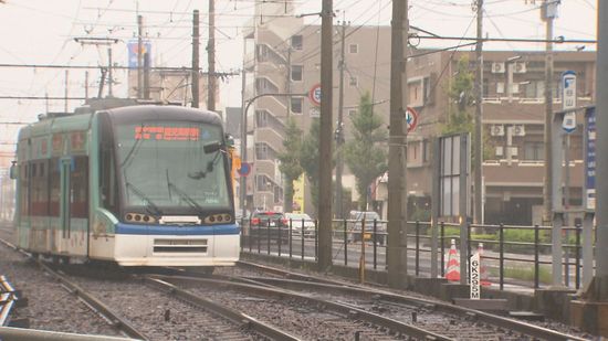 鹿児島市電の脱線の原因｢カーブの終わりで遠心力かかったことによる横からの圧力｣谷山電停は再開