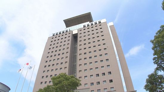 セクハラや威圧的指導 教諭3人に減給の懲戒処分 体を触る 同僚にハグ