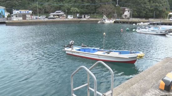 車が海中に 高齢男性死亡 70～80代で身元不明 長島町の港