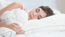 ●●で寝ると睡眠の質悪化!? 40•50代がしてはいけない寝方