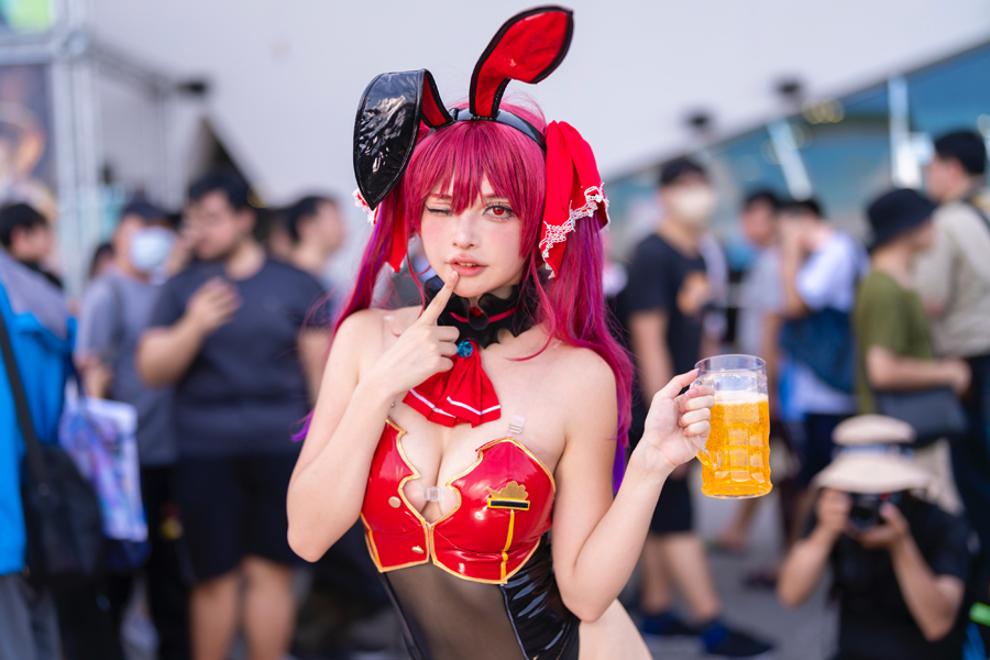 バニーガール姿＆抜群スタイルで魅惑！ 香港コスプレイヤー・Rainyさん