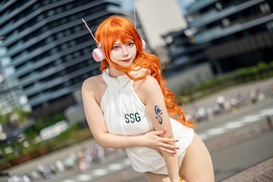 ワンピース』ナミのコスプレイヤーの美ボディーから目が離せない