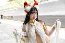 登録者数74万人超えコスプレYouTuber「モモリナ」さん、美ボディ際立つ『FGO』「玉藻の前」を披露