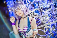 【コスプレ】「ホロライブ」猫又おかゆの水着衣装にドキッ！「美白肌が映える」