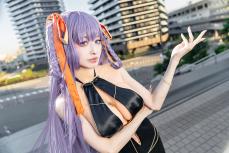 【コスプレ】40代美女レイヤーによる『FGO』BBドバイが美美美！ 　魅惑の黒ドレス姿を披露