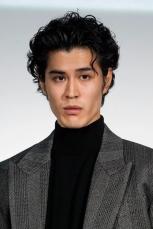 海自「電子の刺客」が異例の機内公開！ アメリカ海軍の“次世代兵器”も