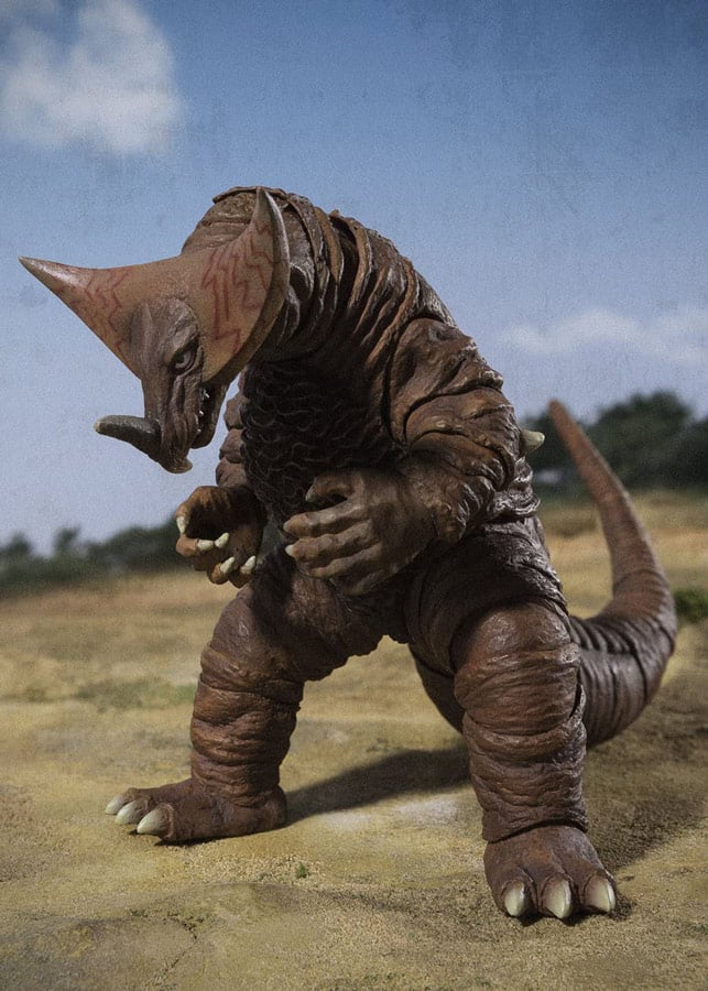 ウルトラ怪獣の人気者「ゴモラ」…変遷の果ての「大出世」で、人類の