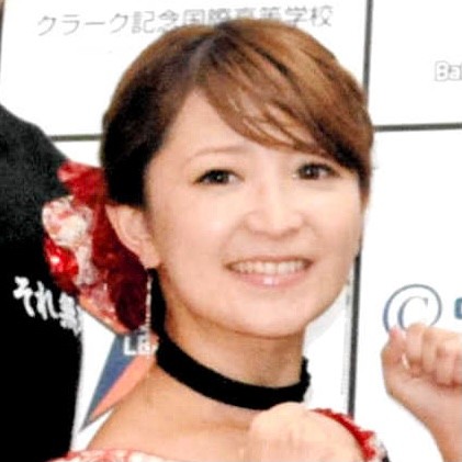 元モー娘。矢口真里、元メンバーと浴衣姿で再会　花火バックに記念撮影「お三方とも変わらん」「すごいメンバー」