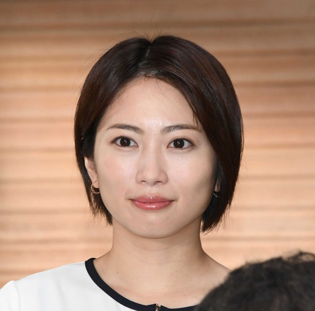 志田未来31歳、超ドアップでネギトロ見せつけ…ファン興奮「寄りすぎ」「この近さで見るに耐えられる可愛さ」