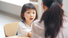 幼稚園の娘の“話し方”に、お隣さんが「言うか悩んだけれども…」　助言に母感謝、幼少期の「構音障害」とは？