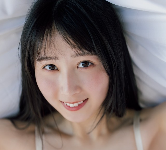 SKE48井上瑠夏さん　水着＆人生初ランジェリーカットで美ボディ披露　1st写真集先行カット公開