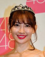 「間違えると年齢高めに見えてしまう…」 小嶋陽菜、自身ブランドのガードル姿披露「理想的なヒップライン」