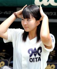 8年前甲子園で話題になった女子マネの水着ショットに反響「眩しさ変わりません」「大人っぽくなった」