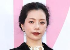 「虎に翼」撮影中オフショットに反響、桜井ユキの髪を解いた姿に「美しい」「素晴らしい演技でした」