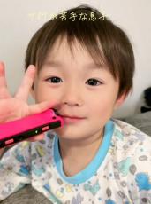 4歳男の子、パパを恐竜から救おうと必死の行動！愛らしい動画が280万回再生「逃げずに助けるのえらい」「優しいね」