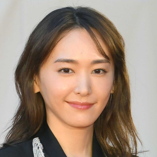 「おひとりさま」でいてほしかった芸能人…2位の新垣結衣さんを抑えた大物アーティストは？【独身男女4700人の本音】