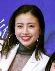 片瀬那奈さん　所属事務所退社の真相告白　週5勤務の会社員に転身　社長「給料も彼女だけ特別高いとかない」