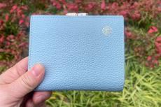 昭和から販売されていたのに→「皇居財布」が行列で、販売中止 若い