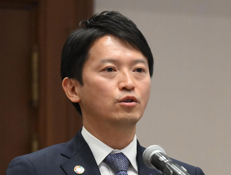 パワハラ疑惑の斎藤元彦・兵庫知事　改めて辞職を否定