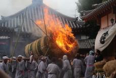 奈良の火祭り・東坊城のホーランヤ、5年連続中止　8月、熱中症警戒