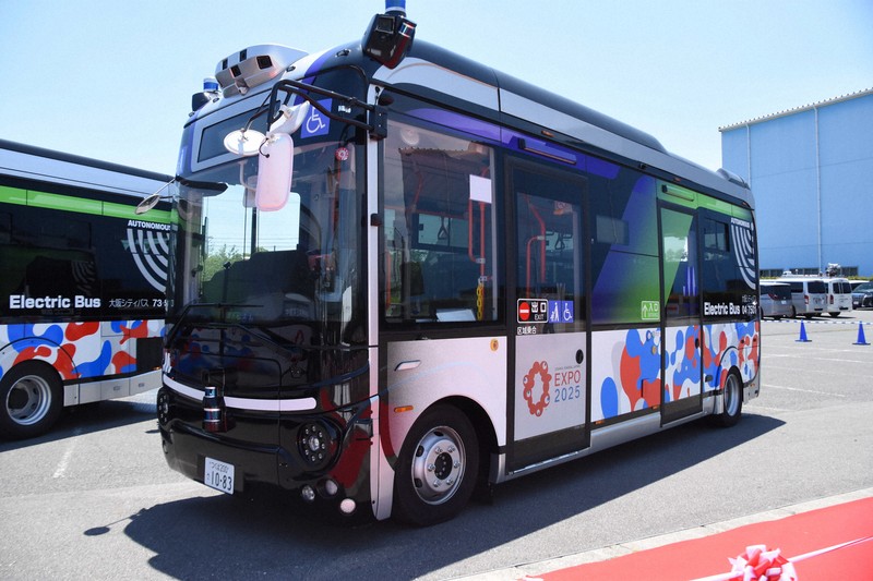 万博で来場者を輸送　自動運転のEVバス、大阪メトロが公開