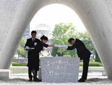 広島市長「核抑止依存の転換を」　平和記念式典で強調　原爆の日