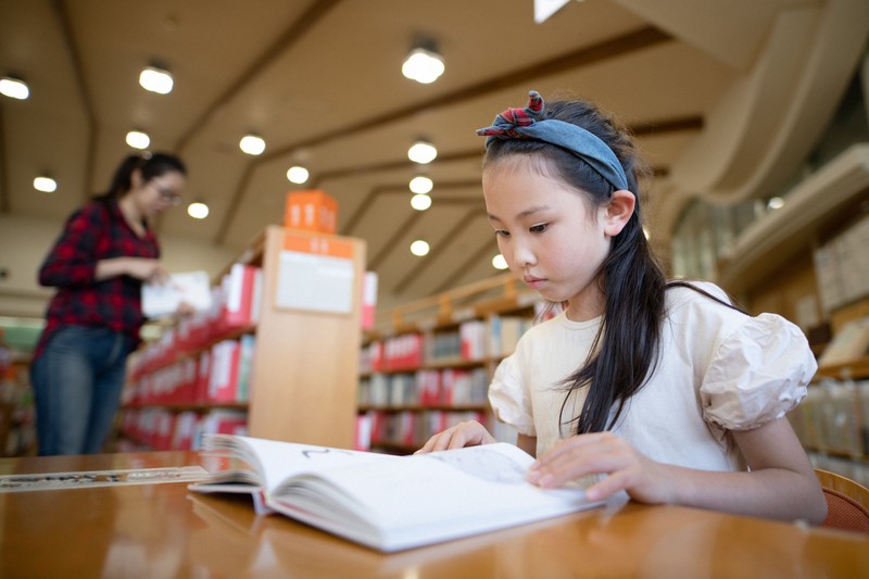 「月に1冊も読書しない」が6割超　進む読書離れ　国語世論調査