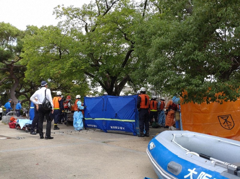 大阪城公園の堀で1人が遺体で発見　観光客ら、一時騒然